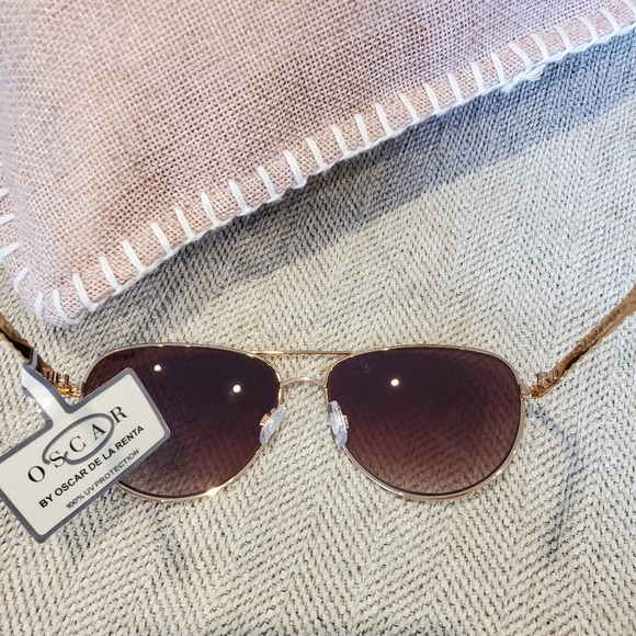 Brand new Oscar by Oscar de la Renta sunglasses